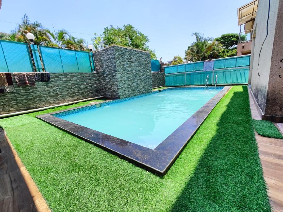 Gold Villa 罗纳瓦拉 外观 照片